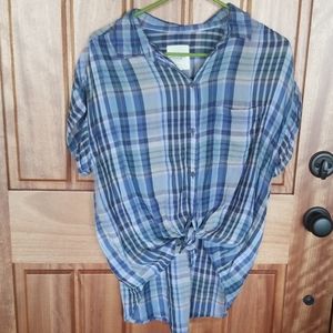 American Eagle button down plaid top